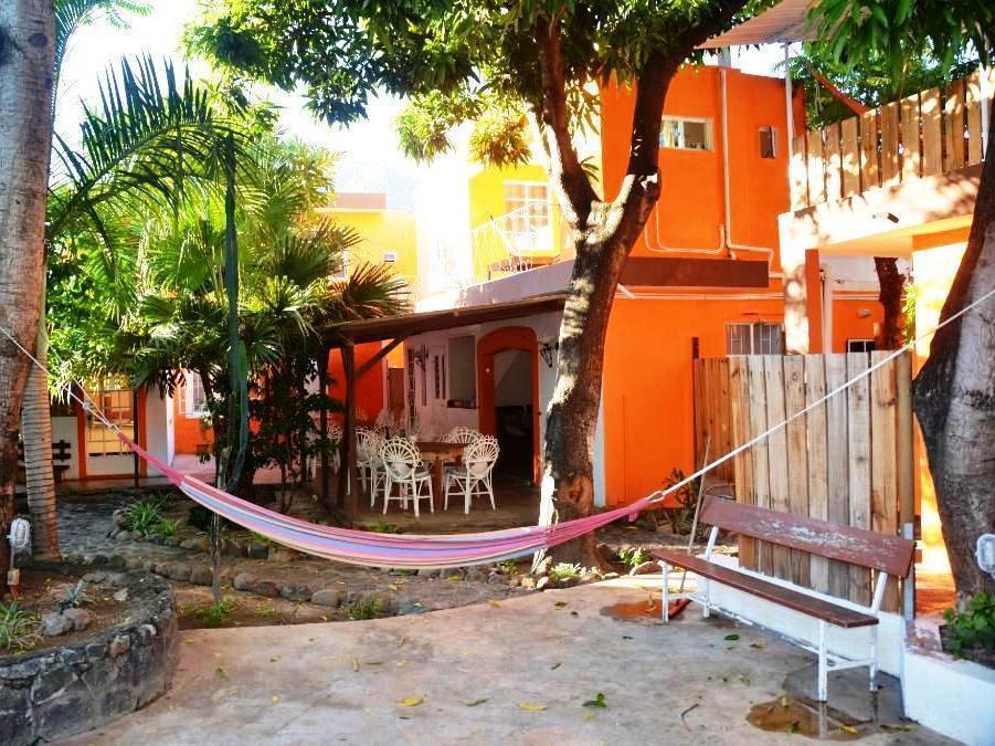 Guest House Chez Jacques Tamarin Exterior foto