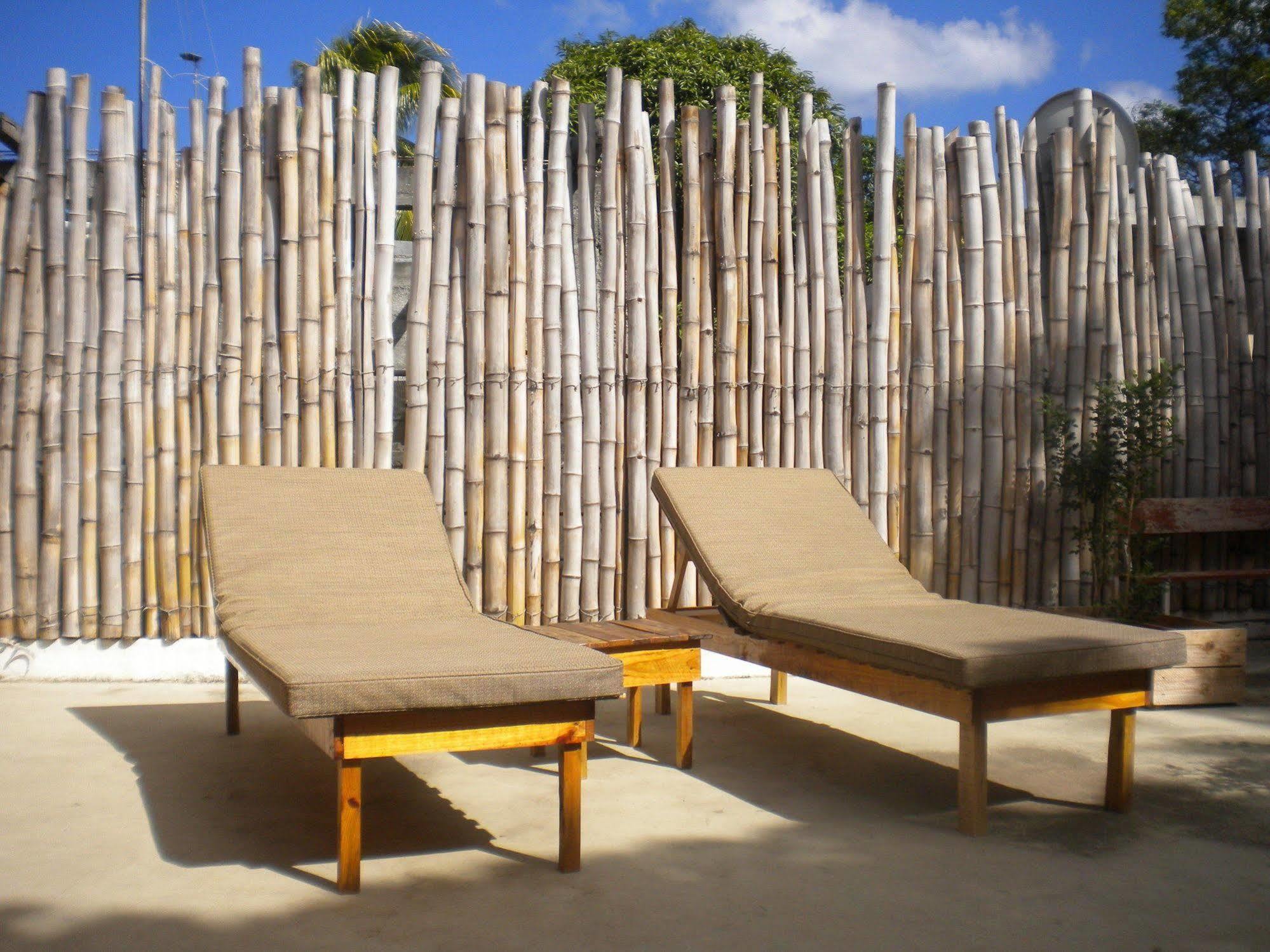Guest House Chez Jacques Tamarin Exterior foto